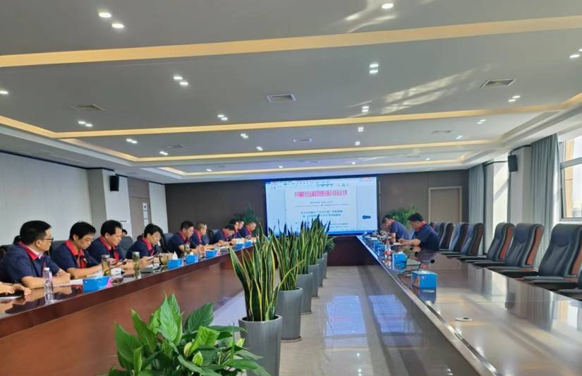 運(yùn)用浙江‘千萬工程’經(jīng)驗(yàn)案例，加強(qiáng)公司5S管理工作會(huì)議